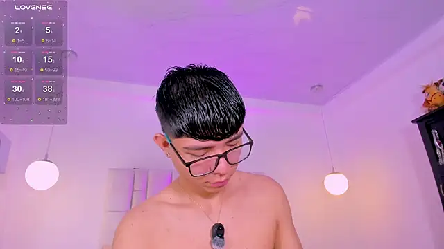 CodyTwink online show from 05/16/26, 04:17