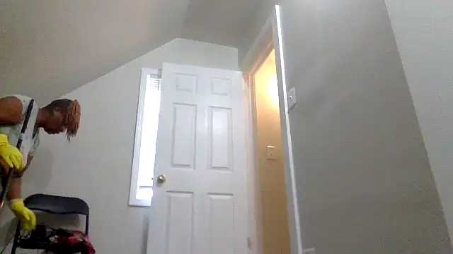 AllLeggs online show from 12/04/24, 07:34