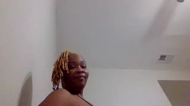 AllLeggs online show from 12/22/24, 08:58