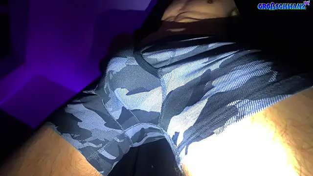 Snapshot of Deutscher_Gro8schwanz_88 chatting on 03/03/25, 07:17 Deutscher Gro8schwanz 88 online show from 03/03/25, 07:17