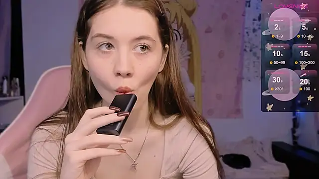 Snapshot of CoddleWeeper_ chatting on 09/23/25, 01:58 CoddleWeeper online show from 09/23/25, 01:58