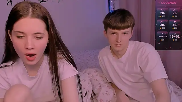 CoddleWeeper  online show from 03/21/26, 04:32