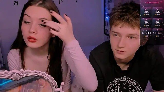 CoddleWeeper  online show from 04/04/26, 01:41