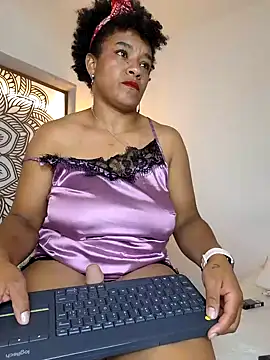 Snapshot of Selket11 chatting on 01/14/25, 02:00 Selket11 online show from 01/14/25, 02:00