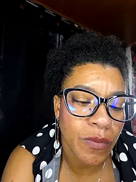 Snapshot of Selket11 chatting on 03/02/25, 11:18 Selket11 online show from 03/02/25, 11:18