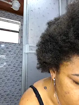 Snapshot of Selket11 chatting on 03/12/25, 01:40 Selket11 online show from 03/12/25, 01:40