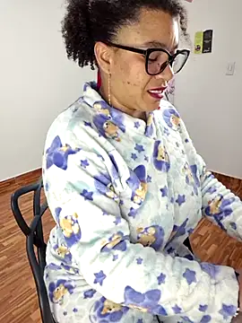 Snapshot of Selket11 chatting on 10/15/25, 10:15 Selket11 online show from 10/15/25, 10:15