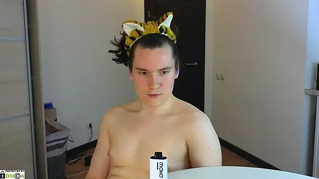 MoreRealAlex online show from 02/11/25, 01:31