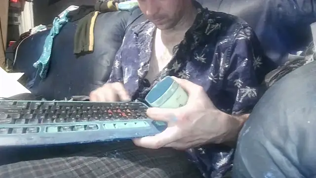 robeaulieu02 online show from 01/27/25, 06:09