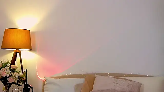 JuliaJaee online show from 02/06/25, 08:13