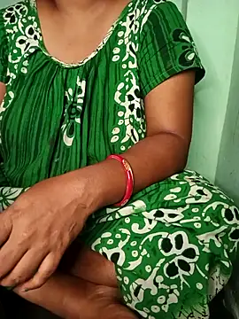 Snapshot of Ritababhi chatting on 03/03/25, 07:06 Ritababhi online show from 03/03/25, 07:06