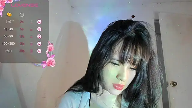 lolacute69 online show from 10/11/25, 03:17