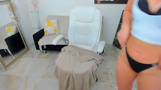 Darya Baby online show from 11/29/25, 07:17