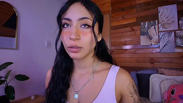 amber curly online show from 04/17/26, 08:45