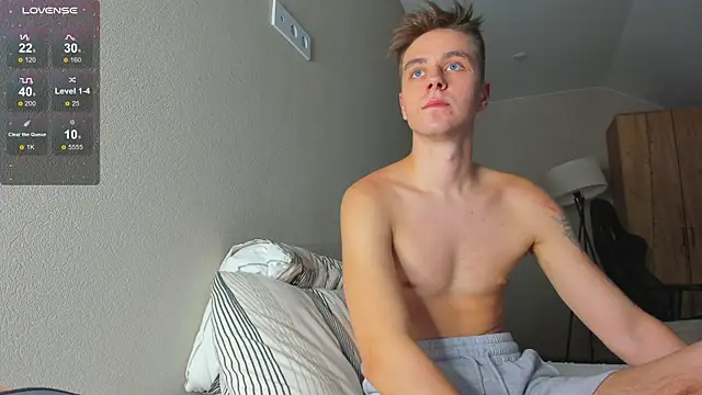 TaisonBrownX online show from 02/15/25, 06:44