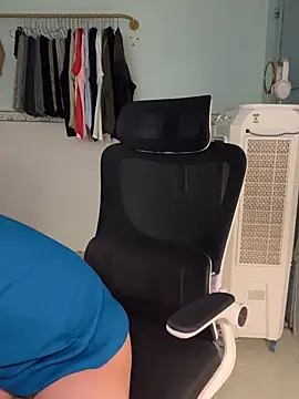 MinhTuanLive online show from 03/16/25, 03:50