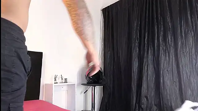 john cartter1 online show from 10/15/25, 11:10