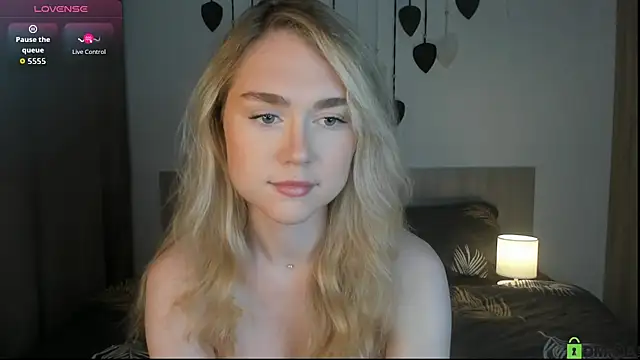 TheVanessaMaes online show from 10/24/25, 07:21