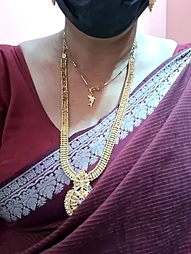 Snapshot of ananya956 chatting on 03/04/25, 02:21 ananya956 online show from 03/04/25, 02:21