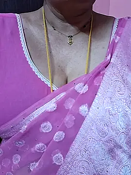 ananya956 online show from 04/19/26, 03:44