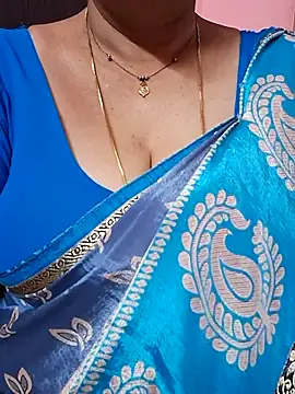 ananya956 online show from 04/20/26, 02:31