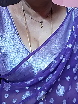 ananya956 online show from 04/25/26, 10:07
