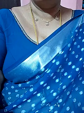 Snapshot of ananya956 chatting on 06/14/26, 04:09 ananya956 online show from 06/14/26, 04:09