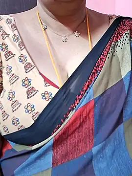 Snapshot of ananya956 chatting on 06/18/26, 06:24 ananya956 online show from 06/18/26, 06:24