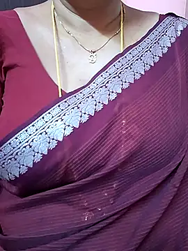 Snapshot of ananya956 chatting on 06/29/26, 08:31 ananya956 online show from 06/29/26, 08:31