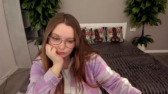 MagicPeachh  online show from 11/12/25, 01:33