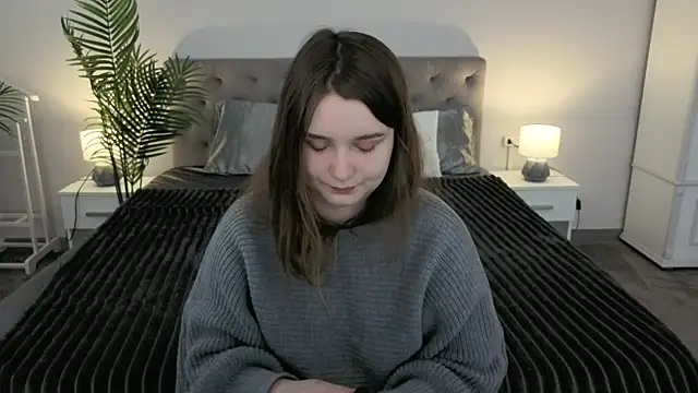 MagicPeachh  online show from 03/23/26, 06:50