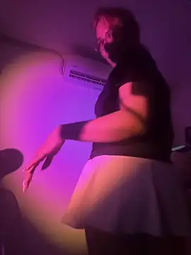 Snapshot of Ramona_Flower chatting on 01/16/25, 01:06 Ramona Flower online show from 01/16/25, 01:06