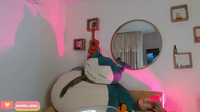 Snapshot of Ramona_Flower chatting on 01/21/25, 01:08 Ramona Flower online show from 01/21/25, 01:08