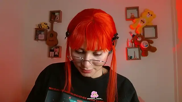 Snapshot of Ramona_Flower chatting on 03/20/25, 01:02 Ramona Flower online show from 03/20/25, 01:02