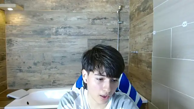 Snapshot of Bryce_Evans chatting on 07/13/26, 02:53 Bryce Evans online show from 07/13/26, 02:53