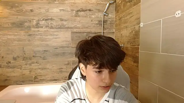 Snapshot of Bryce_Evans chatting on 07/19/26, 02:21 Bryce Evans online show from 07/19/26, 02:21