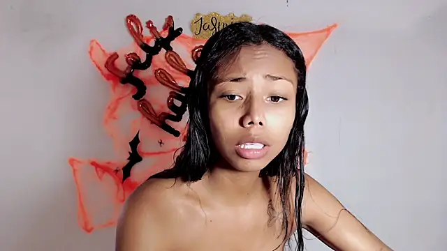 jasmin brunette  online show from 10/09/25, 12:58