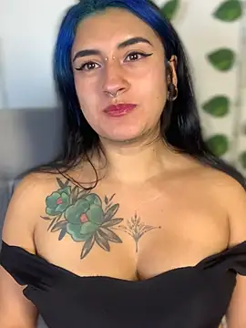 Snapshot of Lilith_Pink chatting on 01/27/25, 03:37 Lilith Pink online show from 01/27/25, 03:37