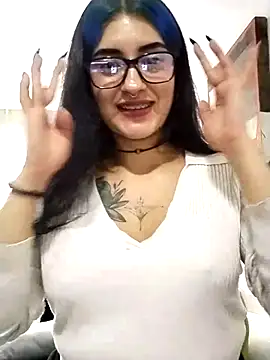 Snapshot of Lilith_Pink chatting on 02/12/25, 08:50 Lilith Pink online show from 02/12/25, 08:50