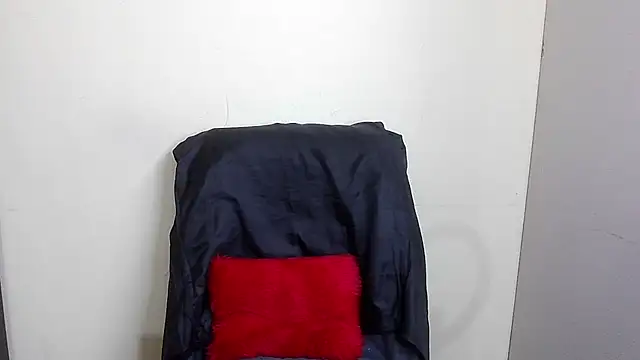 Xingfei online show from 02/13/25, 10:22