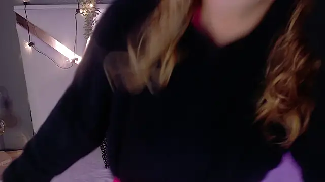 LilithSmith  online show from 11/13/25, 11:42