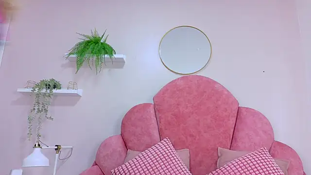 LilithSmith  online show from 12/04/25, 11:41