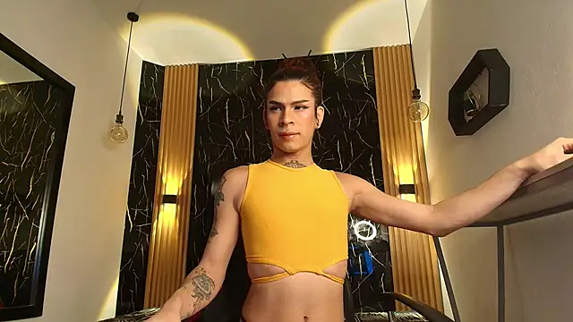 Bella salvatore online show from 05/05/26, 08:50