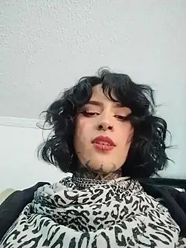 taaylor33 online show from 02/13/26, 08:38