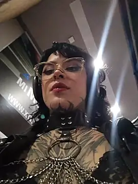 Snapshot of taaylor33 chatting on 05/15/26, 10:50 taaylor33 online show from 05/15/26, 10:50