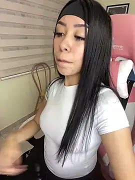 Starliee   online show from 03/04/25, 11:54