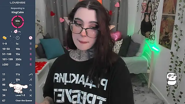 Snapshot of Dixi_Pixi_ chatting on 02/14/25, 08:42 Dixi Pixi online show from 02/14/25, 08:42
