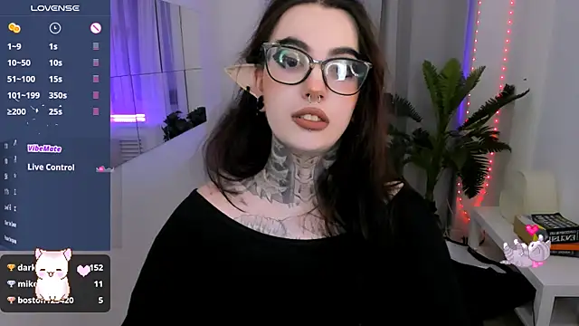 Snapshot of Dixi_Pixi_ chatting on 03/15/25, 08:48 Dixi Pixi online show from 03/15/25, 08:48