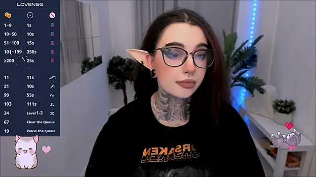 Snapshot of Dixi_Pixi_ chatting on 03/23/25, 05:43 Dixi Pixi online show from 03/23/25, 05:43