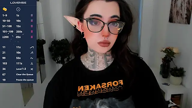 Snapshot of Dixi_Pixi_ chatting on 10/12/25, 05:39 Dixi Pixi online show from 10/12/25, 05:39